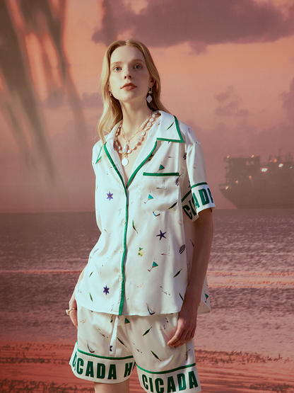Seaside Loungewear mit Satin Glow 