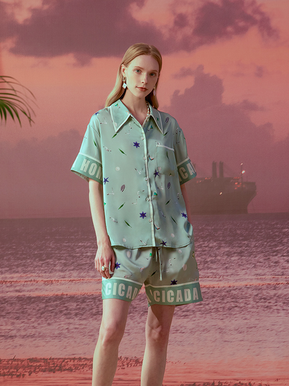Seaside Loungewear mit Satin Glow 